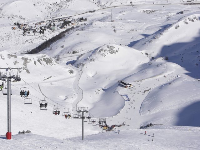 Abrir Fuentes de Invierno cuesta 6000 euros al día desde hace una semana