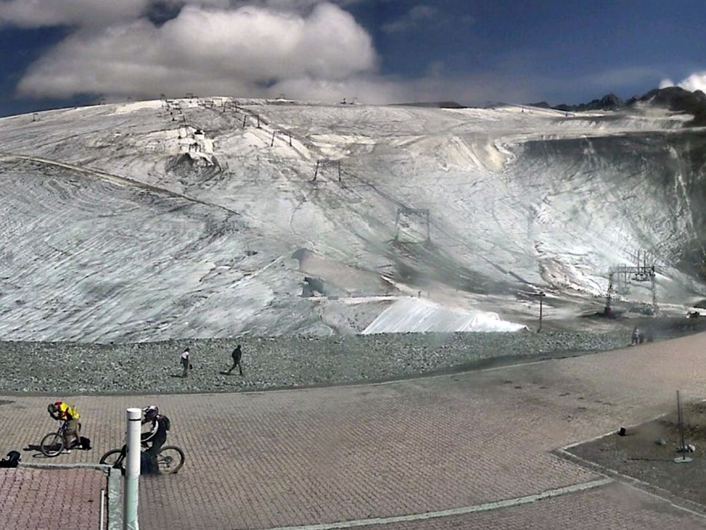 El glaciar de Les 2 Alpes también cierra unos días antes de lo previsto