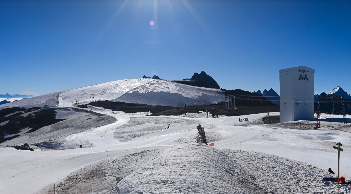 Les 2 Alpes avanza el final del esquí de verano al domingo 10 a causa del calor