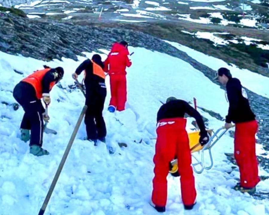 Una de cada dos pistas de esquí de Francia está cerrada a la espera de una nevada