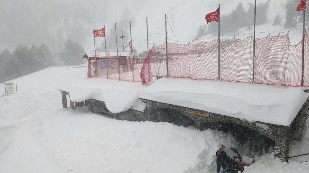 3 metros de nieve recién caída impiden a Vallnord Arcalís abrir este sábado