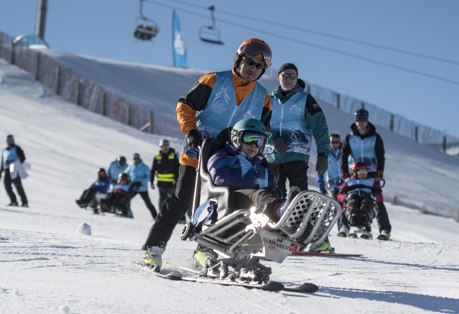  Grandvalira acerca el mundo de la competición a personas con diversidad funcional