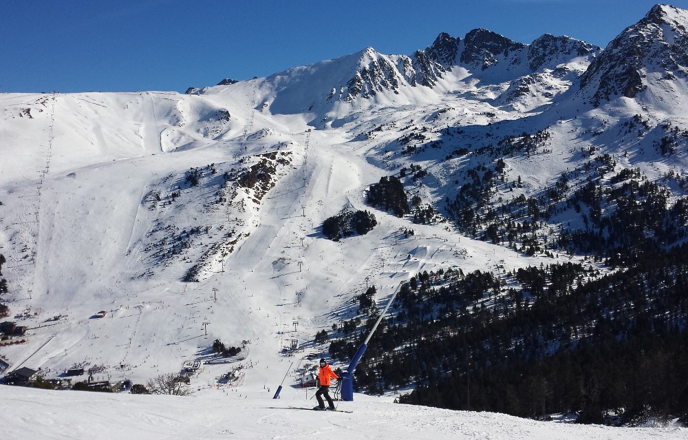 Grandvalira calienta motores para una Semana Santa plena de nieve y diversión