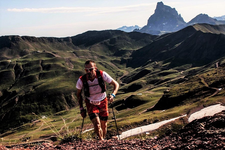 Iker Karrera del Salomon Etixx Team en la Fit Race Experience de Jaca.Crédito :Fit Pirineos