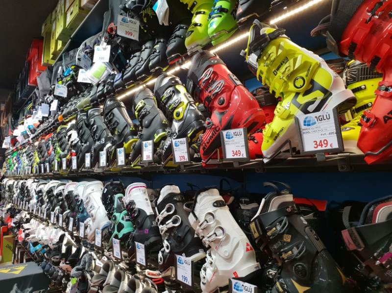 Cómo comprar unas botas de esquí y acertar a la primera 