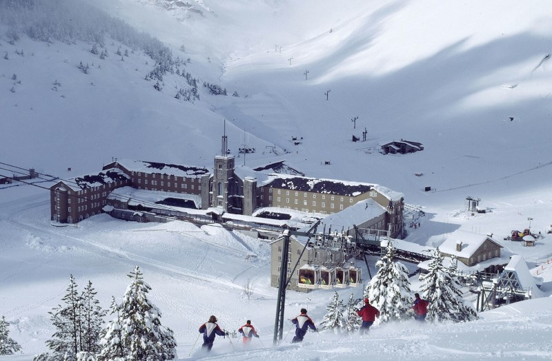 Estación de esquí y montaña de Vall de Núria: mucho más que nieve