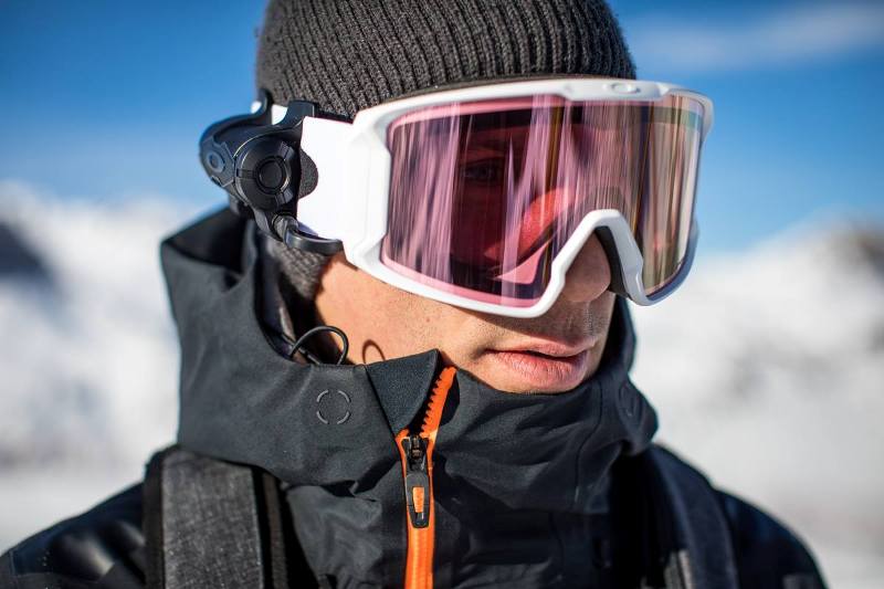 Oakley enseña sus novedades para el próximo invierno en la Ispo 2017