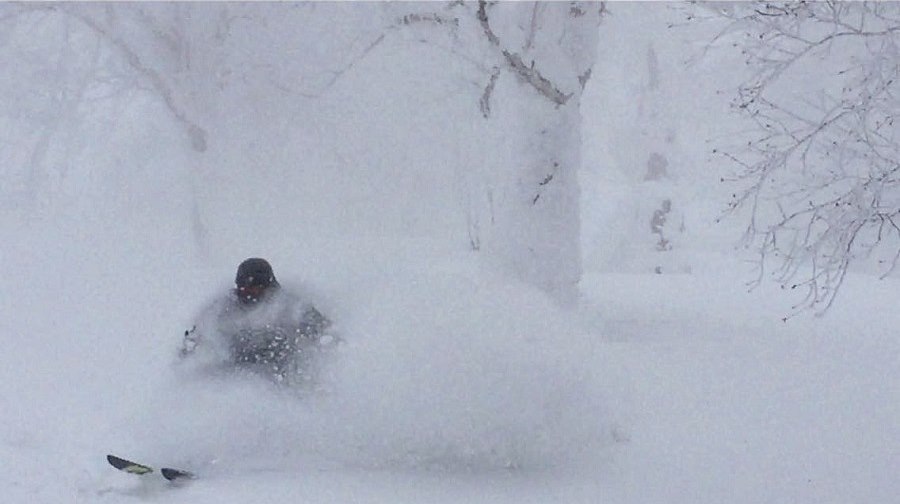  Volemos a esquiar a Niseko, un año después, para continuar disfrutando del mítico powder japonés