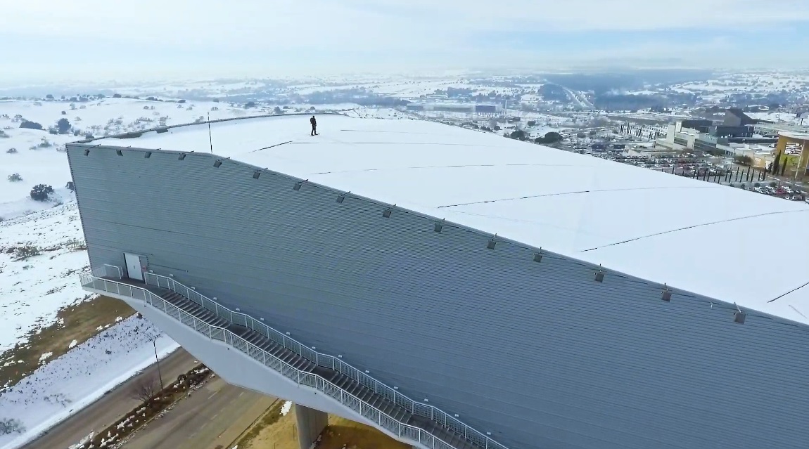 On the Roof ¡Madrid SnowZone abre una nueva pista sobre la azotea!