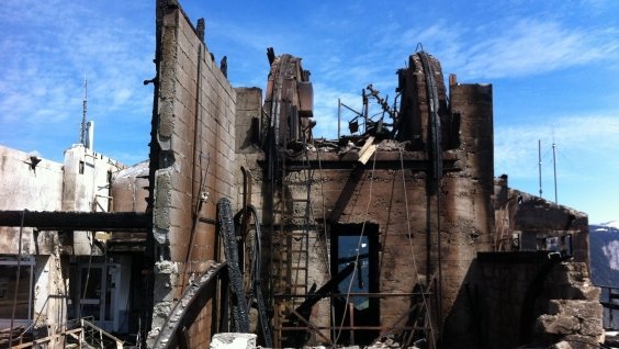 Un incendio destruye el teleférico de Morzine en los Alpes franceses