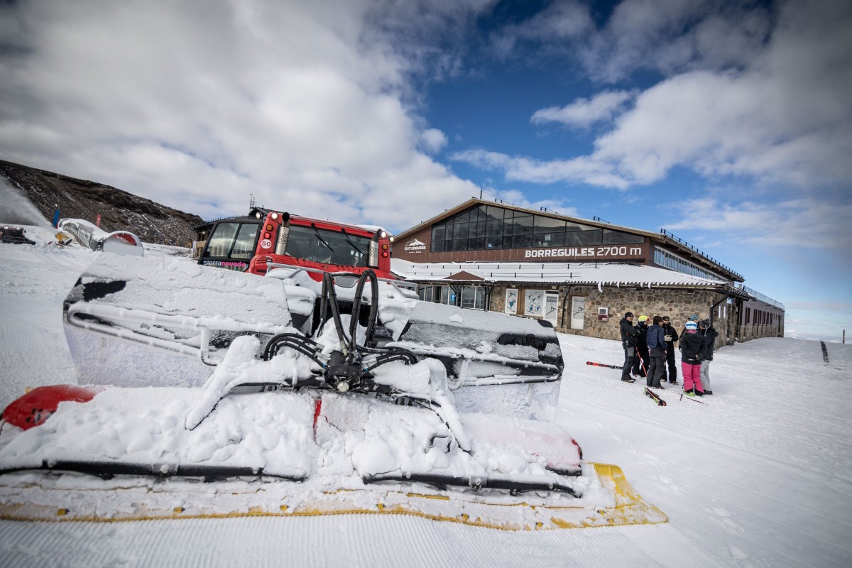 Sierra Nevada inicia la temporada este sábado con la zona de debutantes de Borreguiles