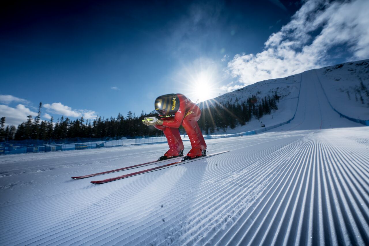 Jan Farrell vuela hasta la 5ª posición en la Copa del Mundo de Speed Ski