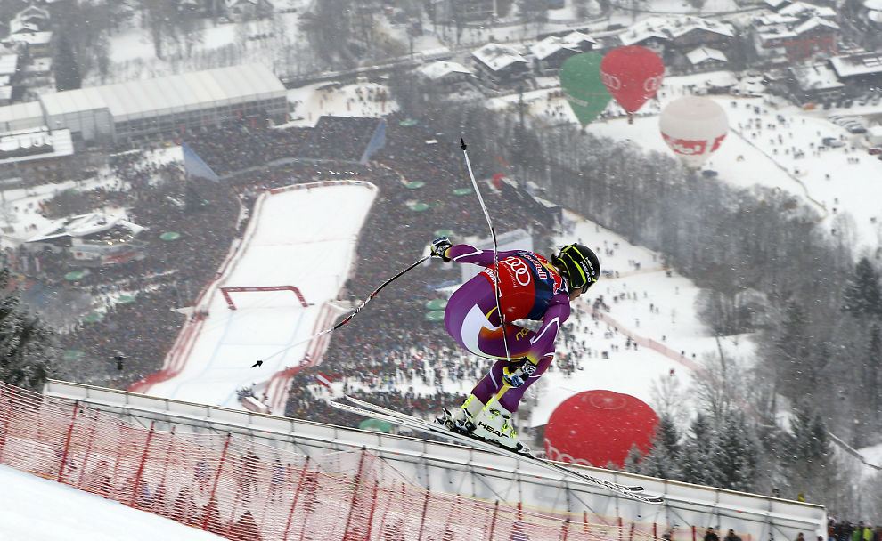  Kjetil Jansrud se impone a la niebla y a sus rivales en el Descenso de Kitzbühel 