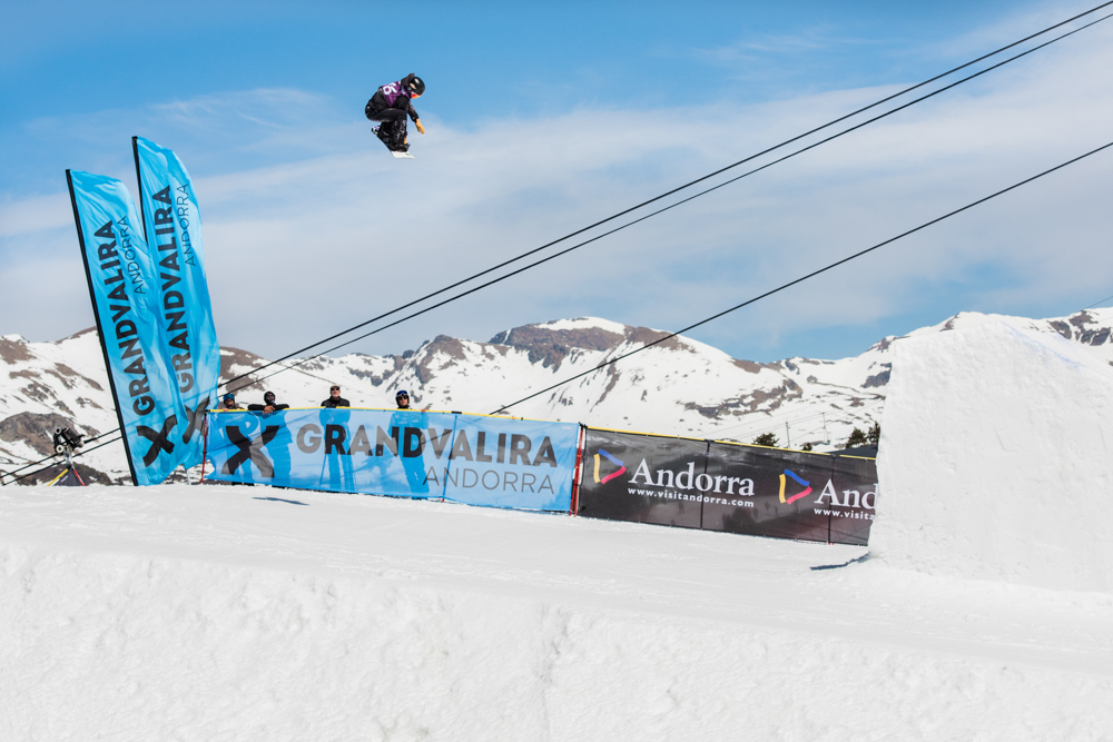  Michael Schaerer y Julia Marino triunfan en la 15ª edición del Grandvalira Total Fight snowboard