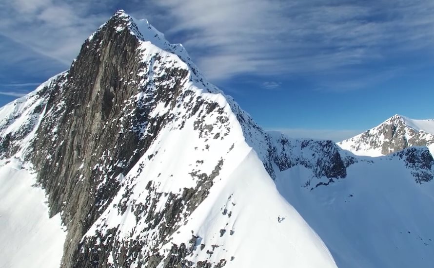 ¡Un vídeo de vértigo! El espectacular ascenso de Kilian Jornet al Kirketaket