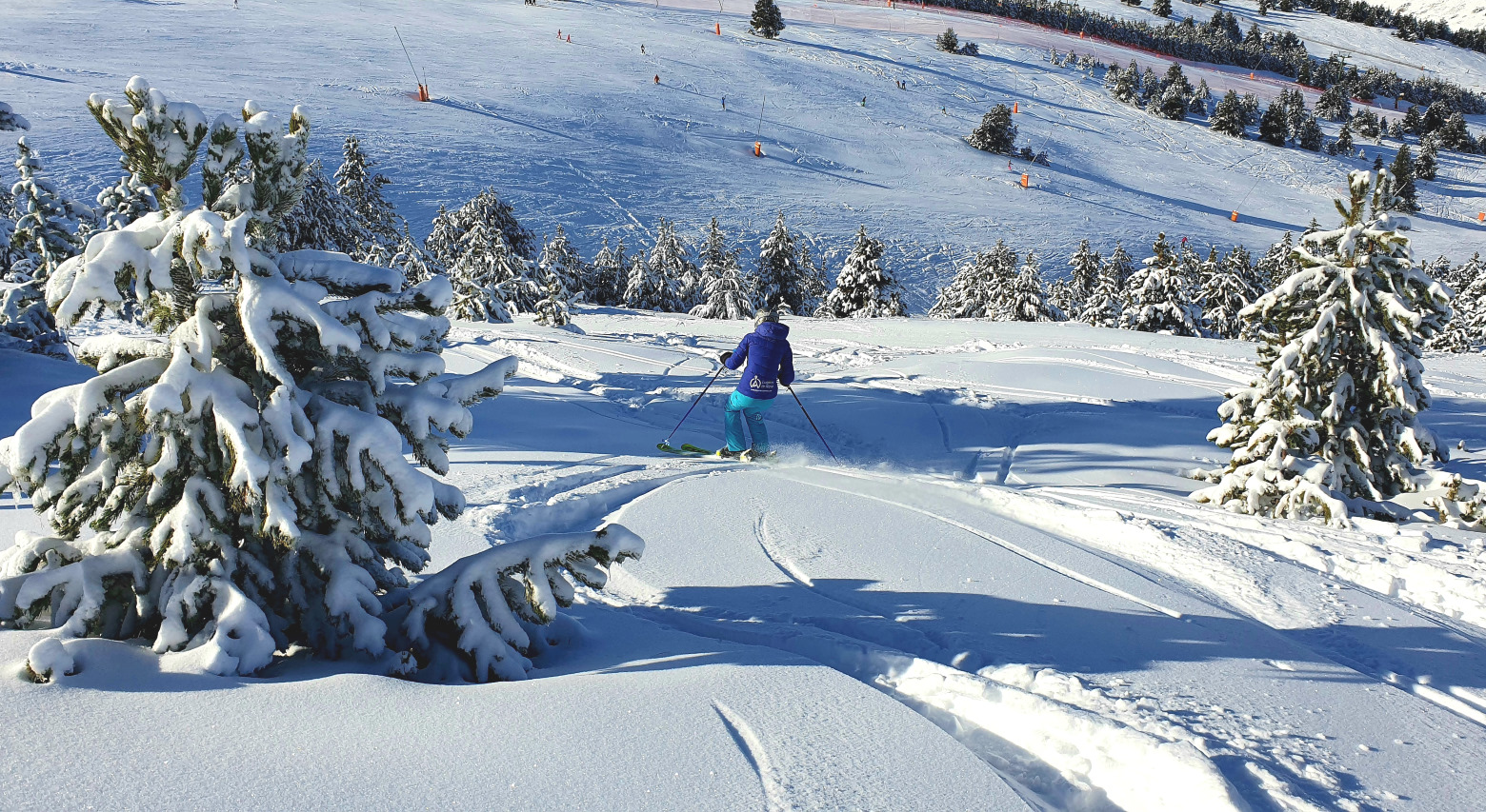 La Molina vive un gran Puente con 14.000 visitantes que disfrutan de la buena nieve