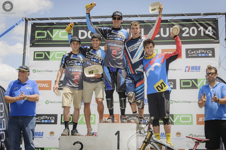 Alex Marín gana la DVO Downhill Cup de BTT de descenso en La Molina Bikepark