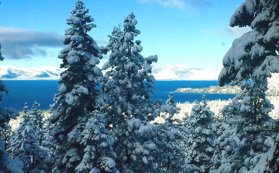 A una semana del verano vuelven las nevadas al norte de California