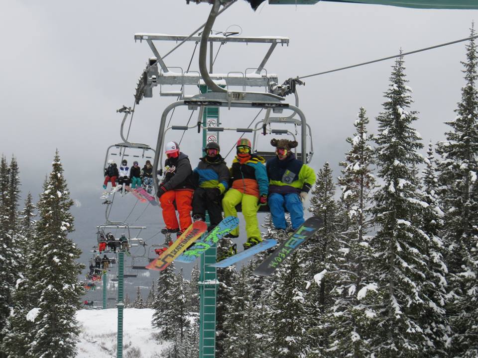 Lake Louise estrena hoy día 8 de noviembre la temporada 2013-14