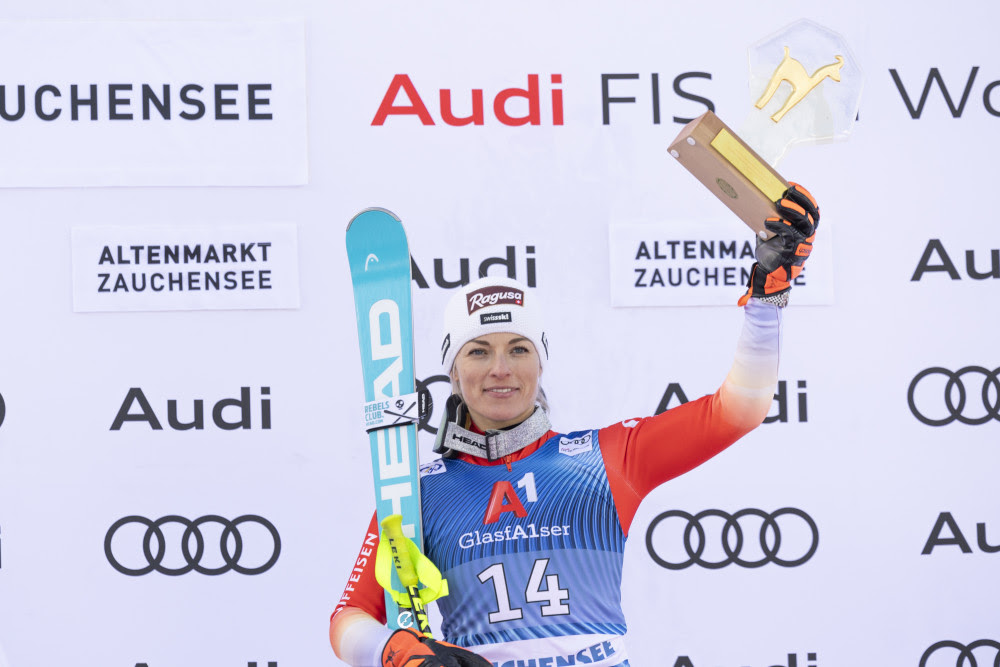 Lara Gut-Behrami consigue una trabajada victoria en el Super-G en Altenmarkt