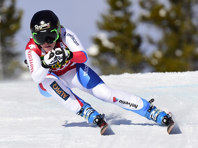 Lara Gut gana el supergigante de Lake Louise con Lindsey Vonn pegada a sus talones