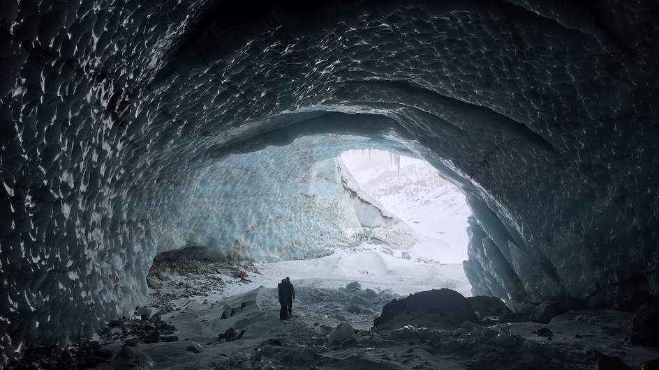 Un glaciar libera los restos de una equipación de montaña de hace 4000 años