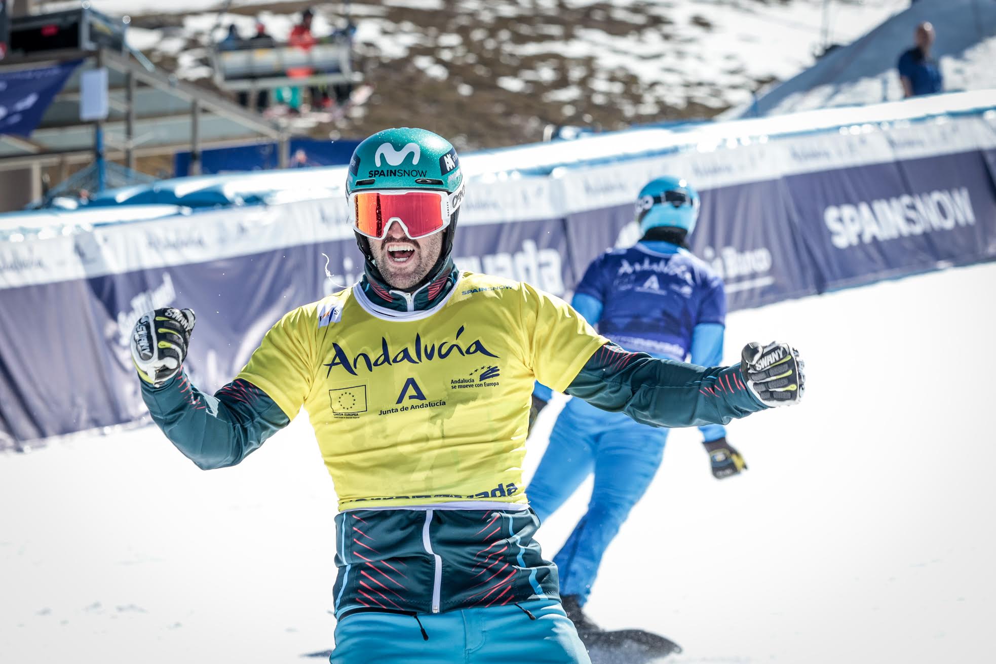 Lucas Eguibar y Álvaro Romero en el Top 10 en la Copa del Mundo de SnowboardCross