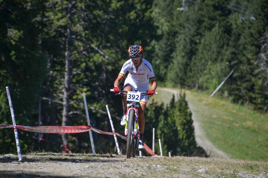 Las españolas Gamonal y Fullana consiguen el oro en la segunda jornada de los Mundiales Masters MTB, en La Massana