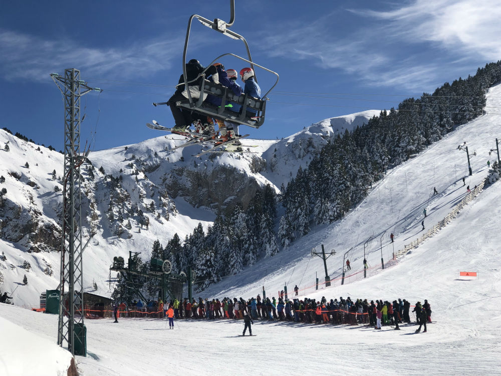 Masella cierra el histórico puente del 1 de noviembre con 16.000 esquiadores