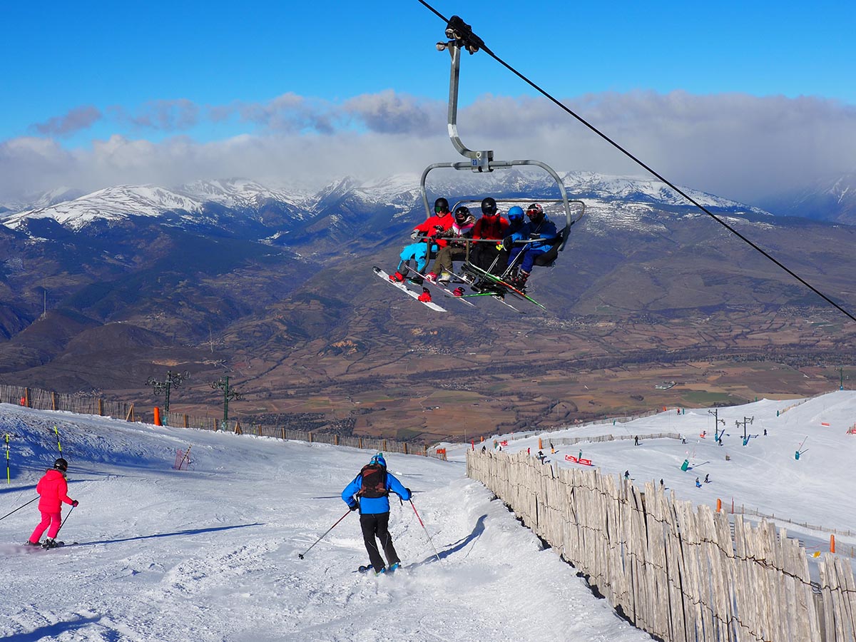 Las bajas temperaturas, -14.5ºC en la Tosa de Masella, permiten producir gran cantidad de nieve