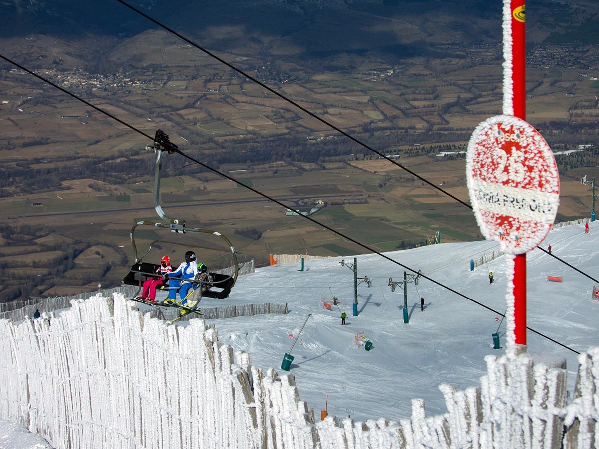 Masella seguirá abierta bajo mínimos, pero se ve obligada a poner parte de la plantilla en ERTE