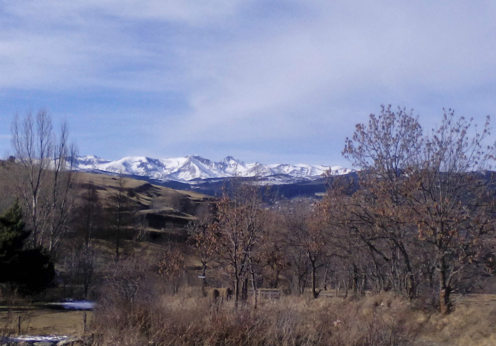 Al fondo el macizo del Capcir desde el Parque Natural de Eyne en los Pirineos Orientales