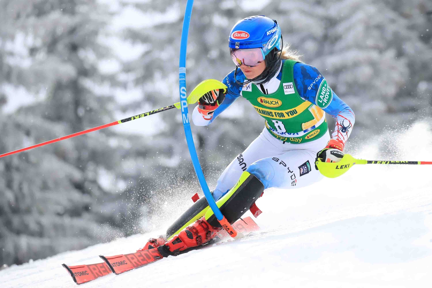 Shiffrin sigue acercándose a su mejor versión con la victoria en el slalom de Jasna