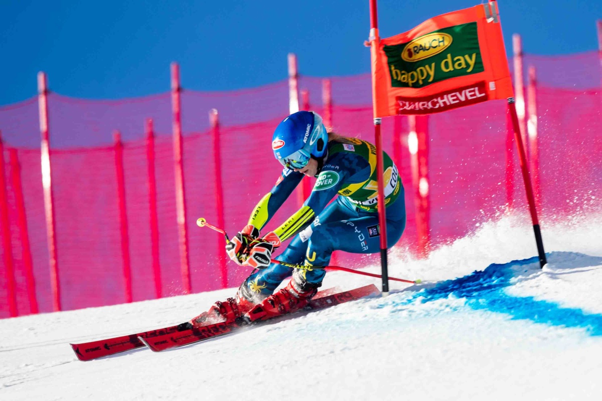 ¡Mikaela Shiffrin ya está de vuelta! vence en el gigante de Courchevel 323 días después