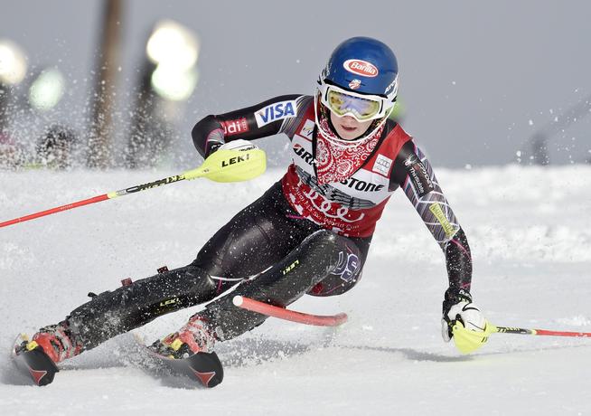 Mikaela Shiffrin gana el slalom de Are y conserva el pequeño globo