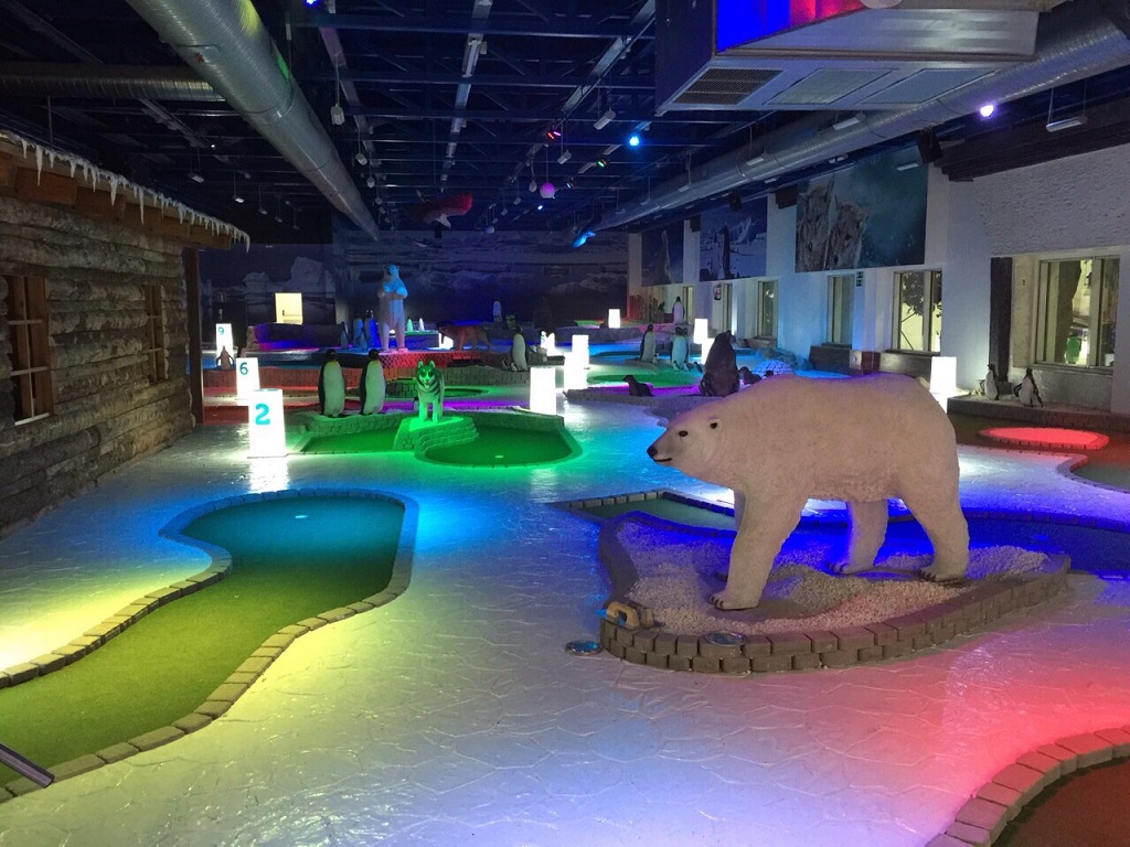 El Mini-golf Glaciar nueva opción de ocio del Madrid Snowzone