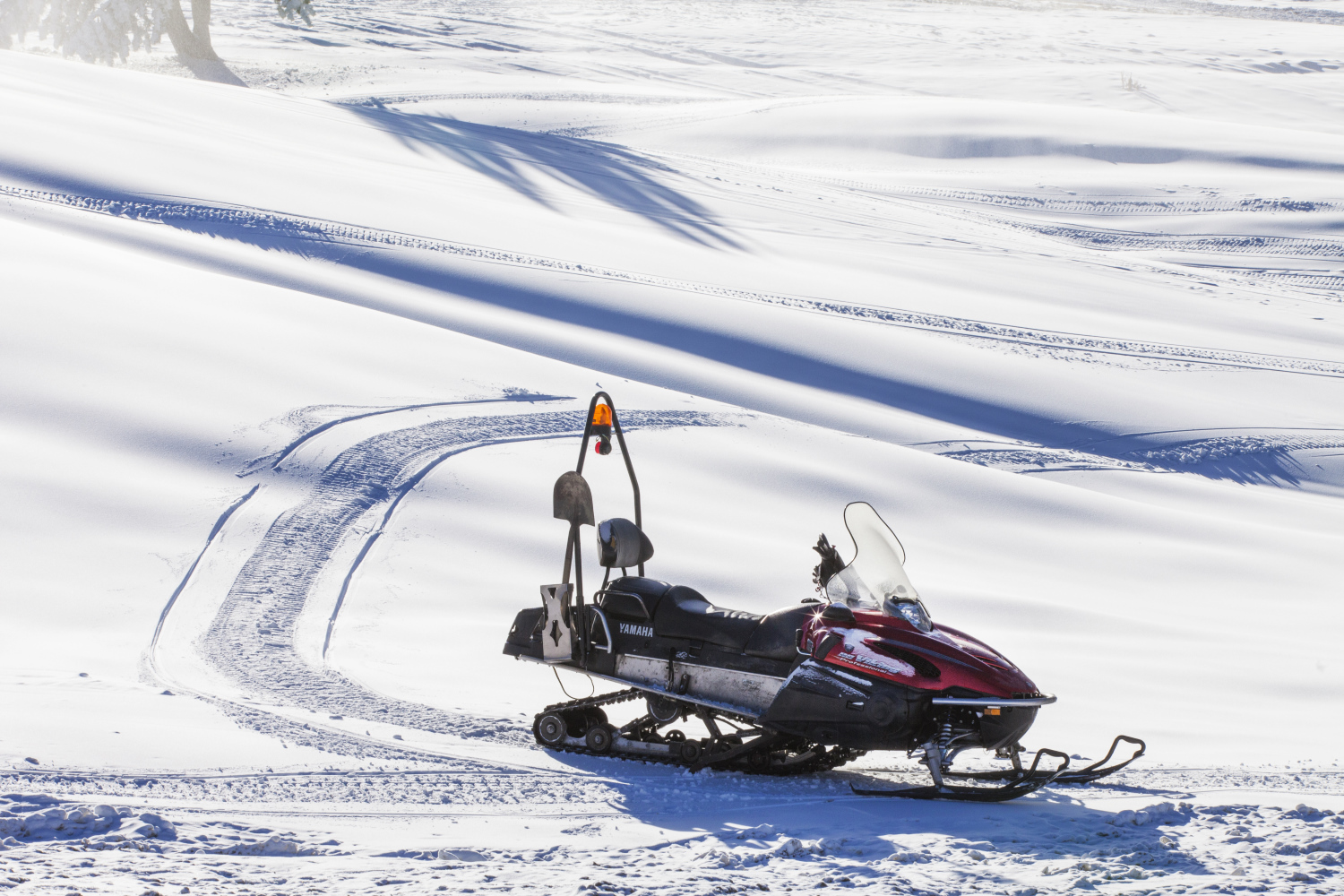 Fallece un trabajador de Grandvalira en un accidente con una moto de nieve