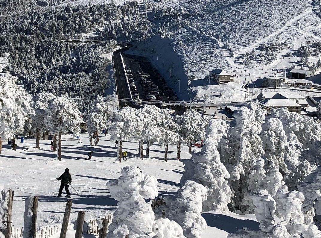 Hay una posibilidad de que el esquí en el Puerto de Navacerrada pueda continuar dos años más