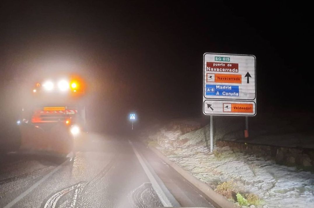 Navacerrada busca “temporeros” para trabajar en pistas, remontes y taquillas este invierno