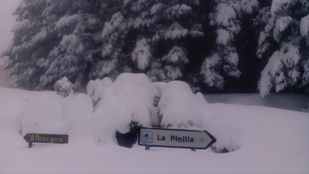 Llegamos a La pinilla y así estaba el panorama. 