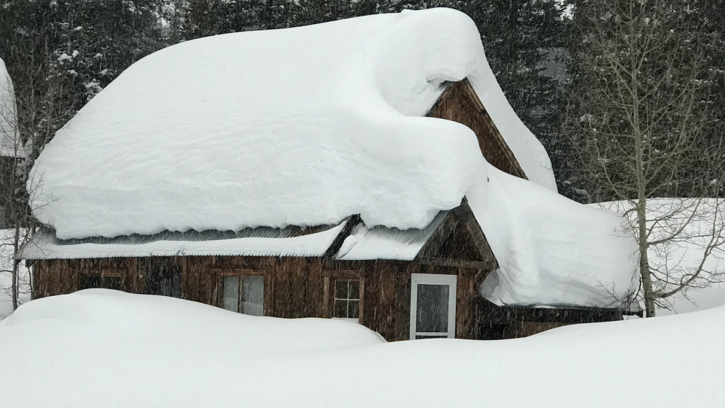 La capa de nieve actual de Colorado está un 761% por encima del promedio 