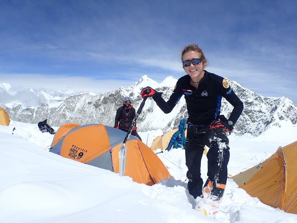 Núria Picas abandona el reto del Makalu tras notar dolor en el pecho