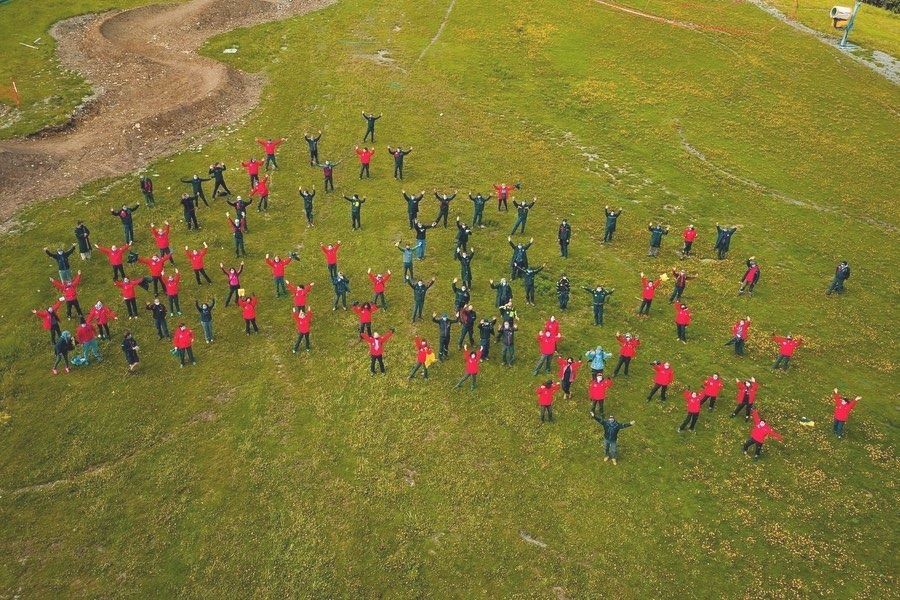 Vallnord Pal Arinsal recoge 213 kilos de basura en una jornada de "operación limpieza"