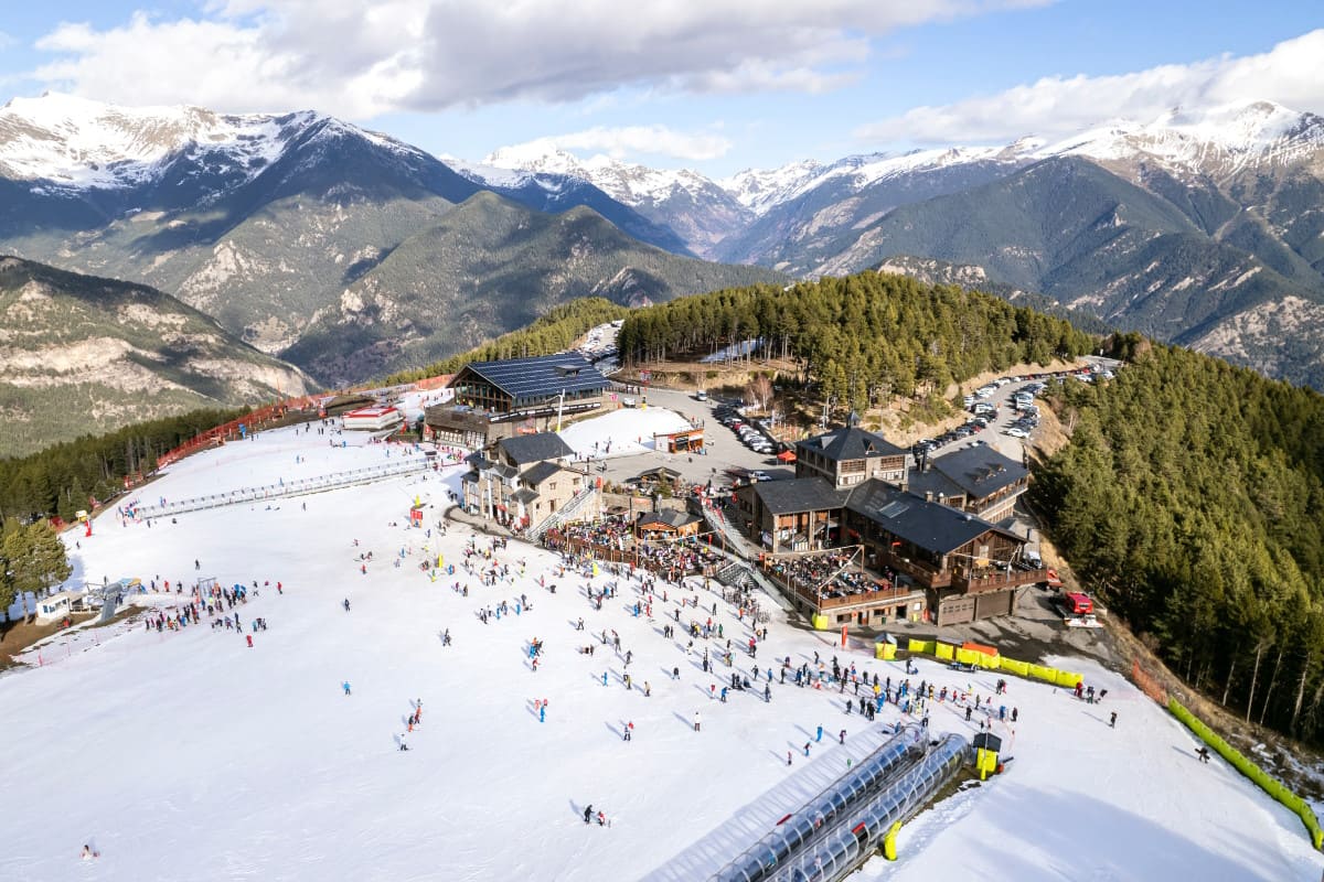 Las 3 estaciones de Grandvalira Resorts reciben a 407.000 esquiadores durante las Navidades