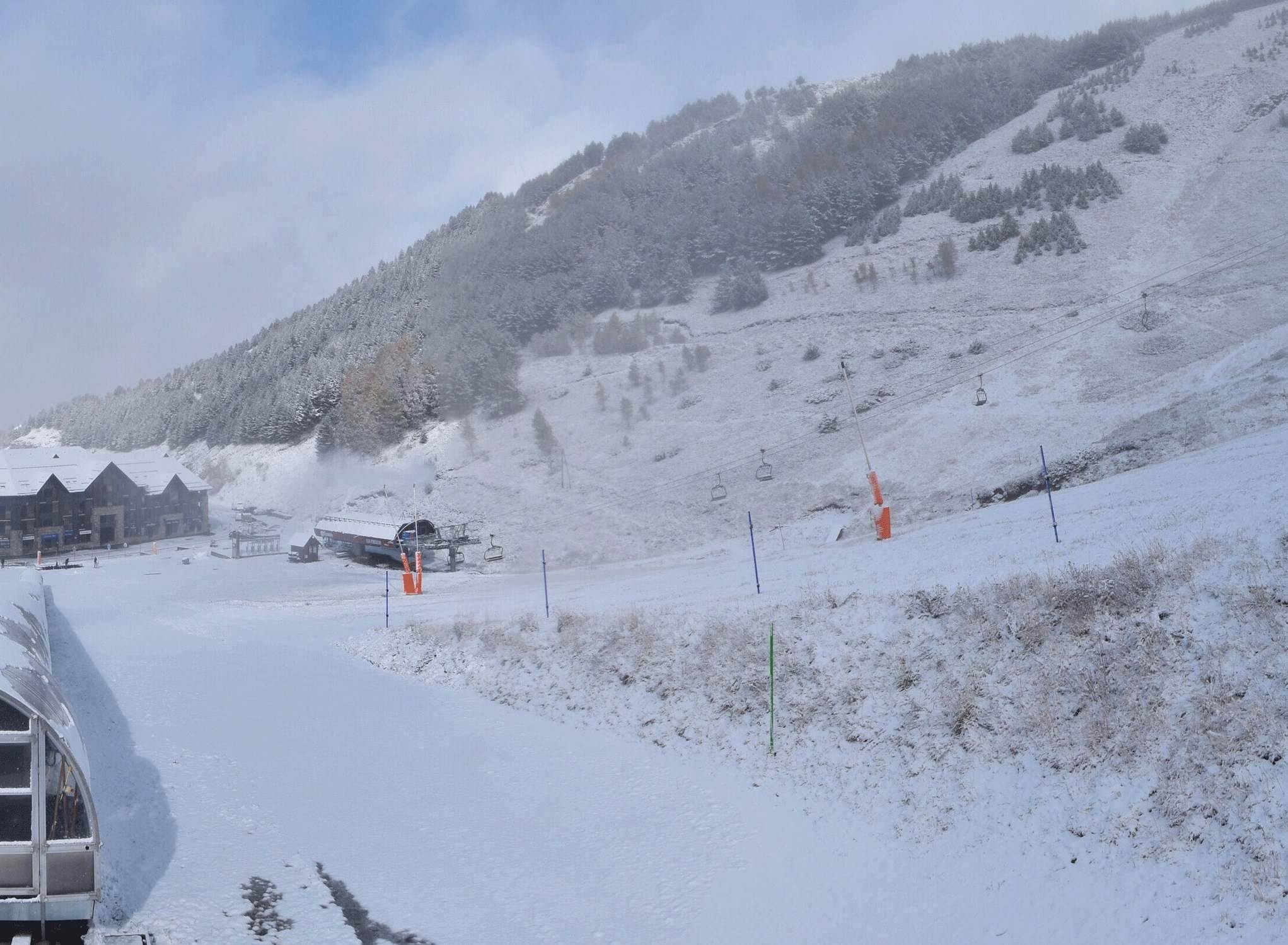 Contradicciones de la crisis: Peyragudes amplia dominio, pero tendrá una temporada más corta