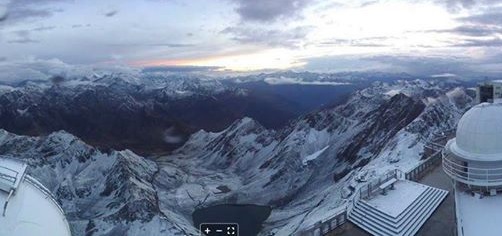 Primeras nevadas en las cumbres de los Pirineos. Foto: Webcam Pic du Midi (N´Py)