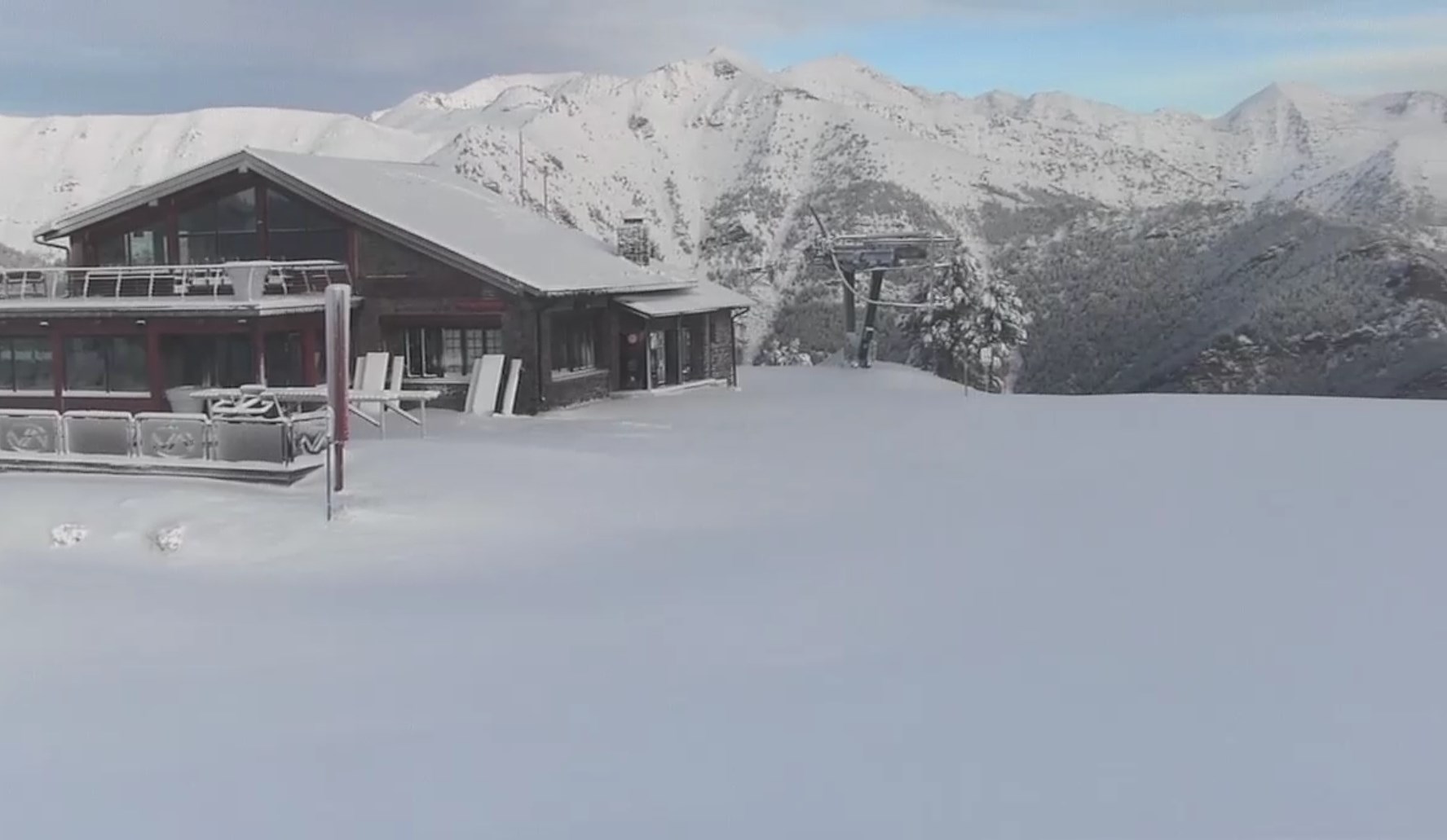 Llegó la nevada al Pirineo catalán y Andorra, Porté Puymorens podría abrir mañana viernes