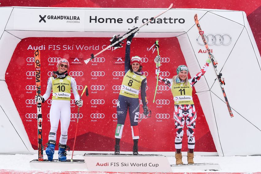 Brignone gana un SG de Grandvalira marcado por la nevada y la caída de Lindsey Vonn