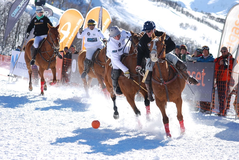 Se viene la 6ª edición del Snow Polo Cerro Bayo