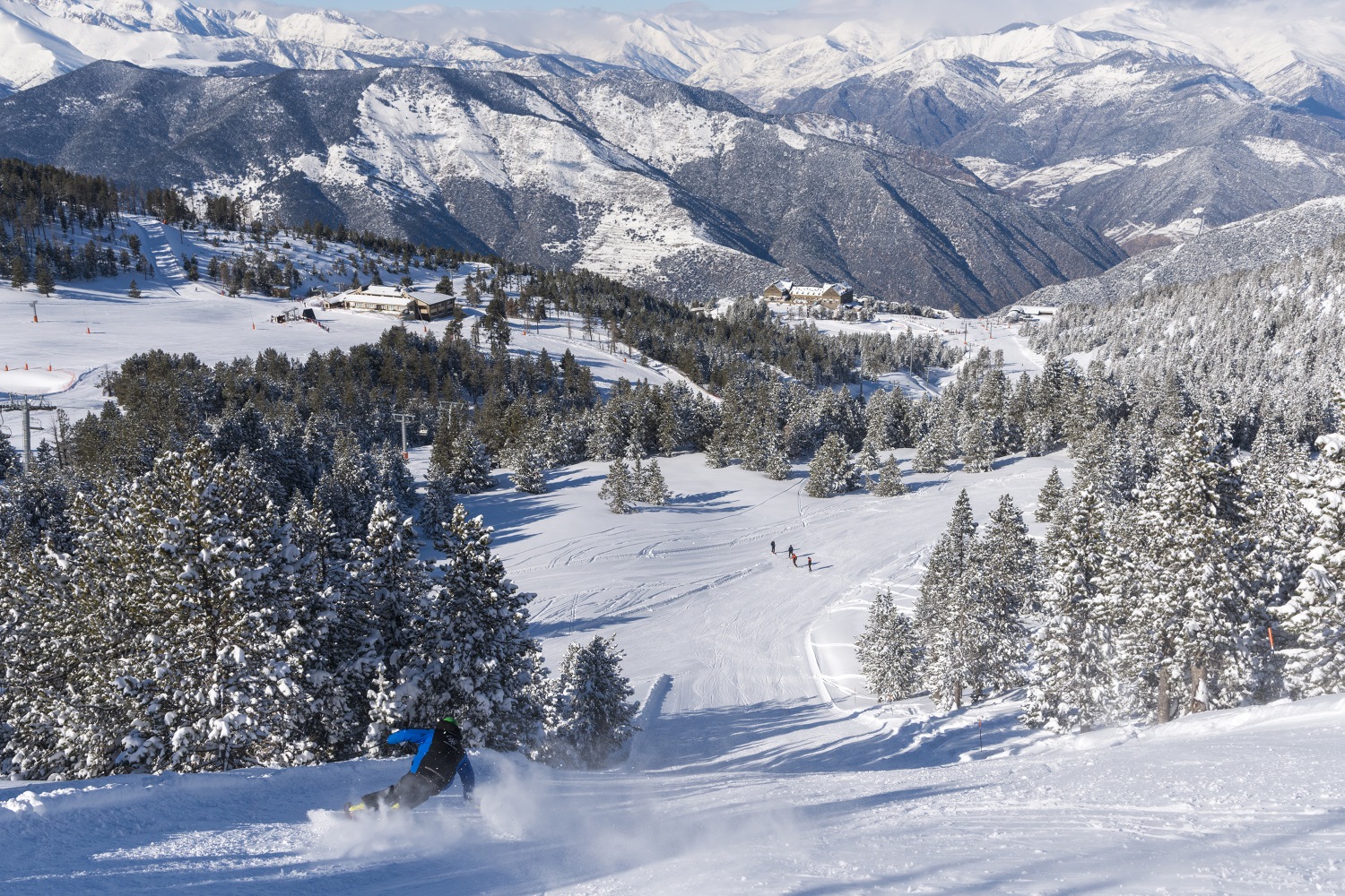 Port Ainé abre mañana viernes con espesores de hasta 40 cm de nieve polvo